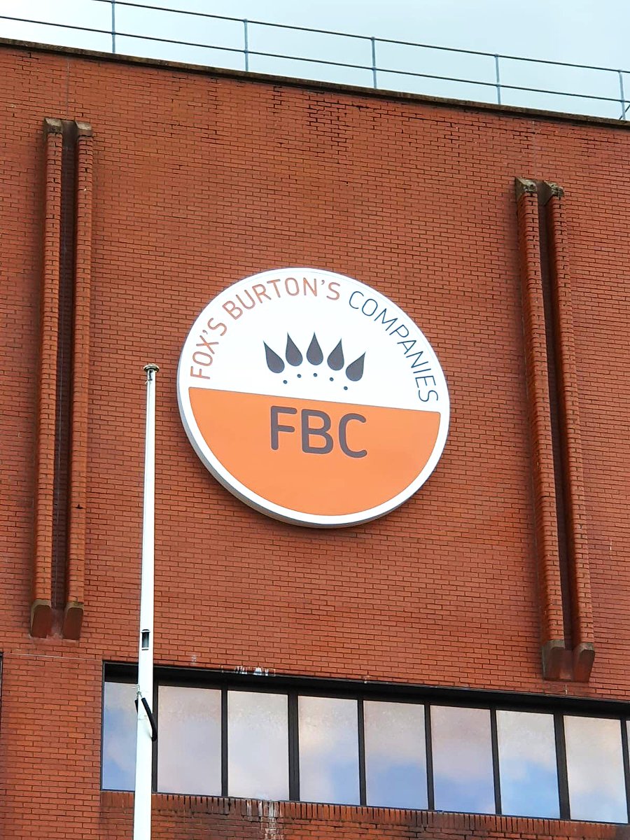 threepointpos's tweet image. FBC UK invited us to bring their headquarters to life with bold, illuminated signage that makes a statement💡🌃
 
💻 Read all about it here - lnkd.in/e2mvdfzq 
📩 Contact the experts - info@threepd.co.uk

#Signage #Installation #RetailDisplay