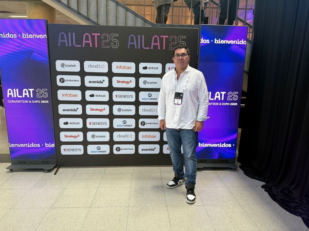 azurallyglobal's tweet image. ¡ROI UP Argentina en AI LATAM Summit! La semana pasada nuestro compañero Marco de la Cruz fue nuestro representante en el AILAT. Una relevante cita en la que se habló de hacia dónde se dirige el ecosistema AI. ¡Estamos en los puntos más estratégicos y focos de progreso de LATAM!