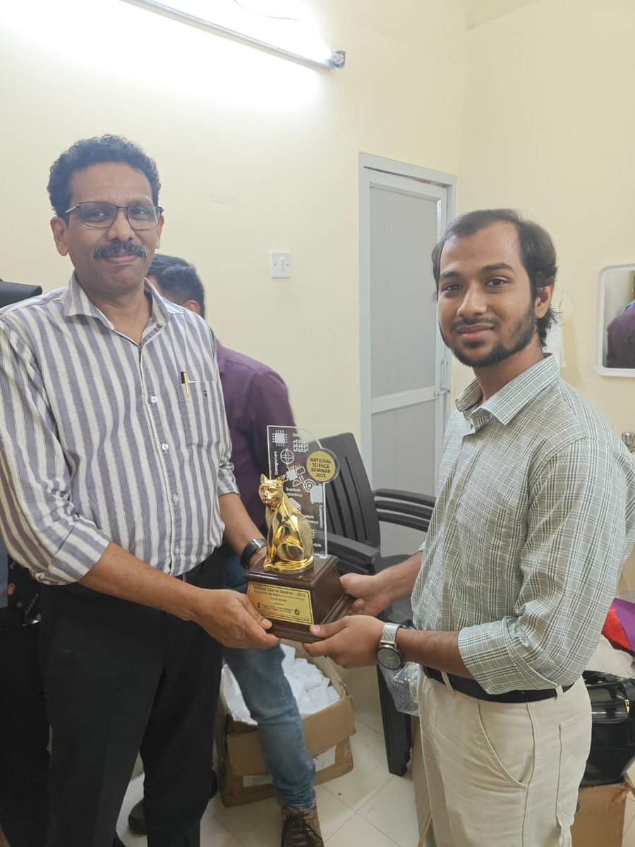 TheComicLibrary tweet media