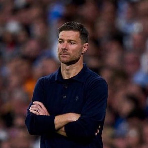 ertugrul_one1's tweet image. من مدريدي:
أمامنا ايام صعبه مع تشابي.

غوارديولا بعد شهر ما راح يكتفي بالفوز، راح يهين 
الونسو علنا، يمزق ما تبقى من صورته، ويثبت ان الاستاذ لا يقارن بتلميذه.

وفي السوبر، فليك راح يطوي الصفحه الاخيره من مسيرة الونسو، يختم على اقالته بختم العار، وينهي قصة المجد المزيف الى الابد