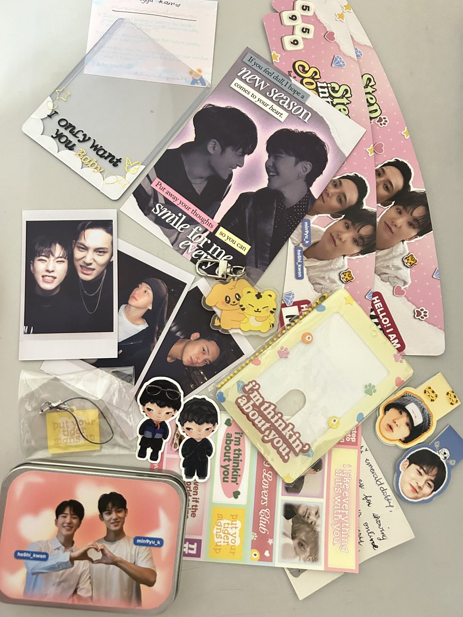 emeralddobby's tweet image. 💌: from @stepintosoongyu 

my soongyu cse kit finally came home 😭 i am legit swooning in my place &amp;gt;&amp;lt; kudos to the whole team for a successful soongyu cse. till next time! 🐯🐶