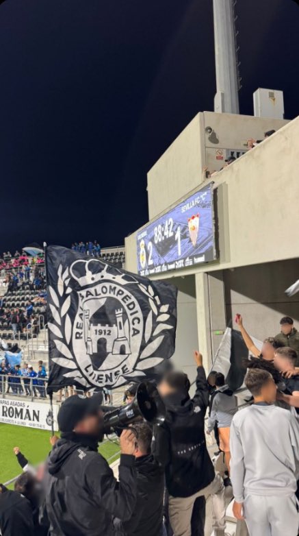 AdnBalona1912's tweet photo. Desde 1912 dejando huella. Hoy una más. 💪🏼🖤🤍 https://t.co/3Rkv1cBR8j