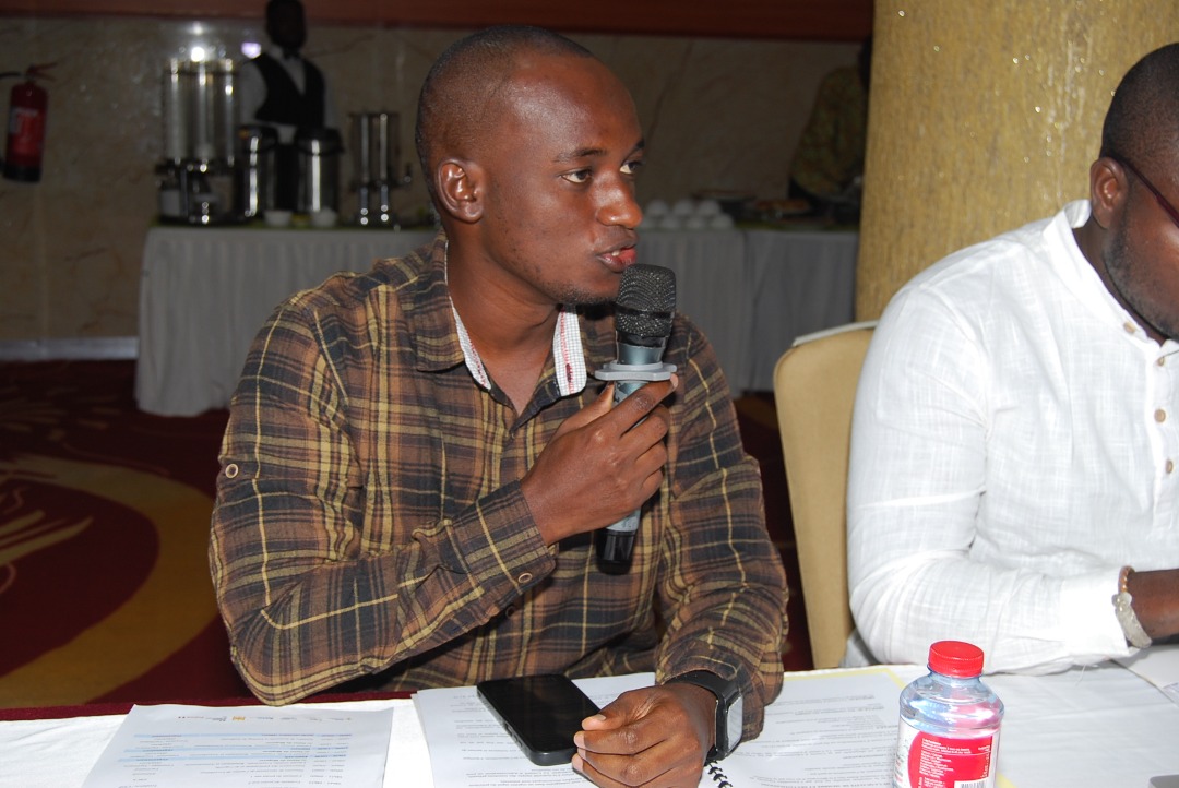 ablogui's tweet image. Les 6-7 nov 2025 à Cotonou, @cireass a représenté l’#ABLOGUI à l’atelier sur le Statut du Blogueur et la création de la FOBAF. La 🇬🇳 décroche la responsabilité de la Communication au sein du CA — une reconnaissance du rôle clé de l’ABLOGUI dans le blogging francophone.🌍
#kibaro