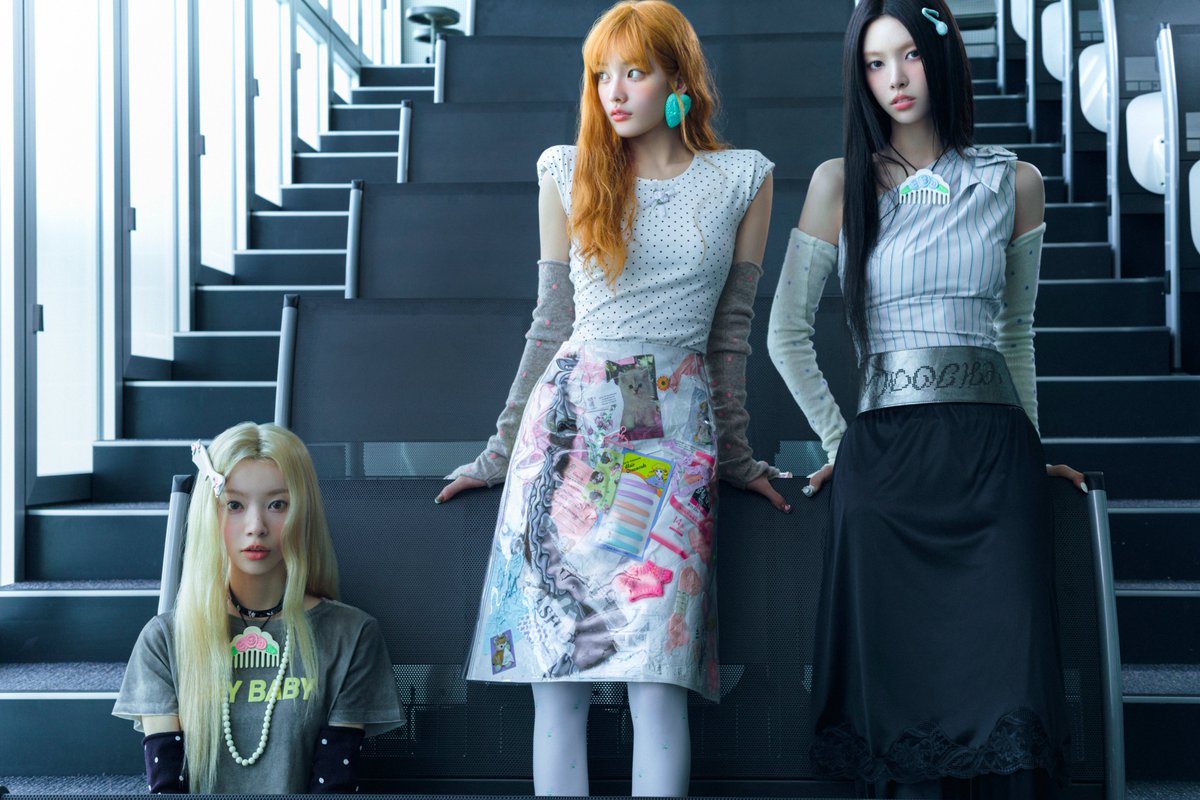 BELIFTLAB's tweet image. NOT CUTE Photo 👔 💅🏻 👠

2025.11.24 6PM (KST)
#ILLIT #아일릿
#NOT_CUTE_ANYMORE #NOT_CUTE