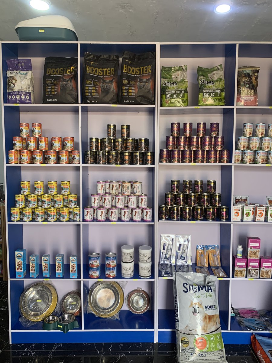 theVetPlace's tweet photo. @ABUJAPLUG I’m a veterinarian and I also sell pet products and accessories 🥳 https://t.co/X33WdMQe0F