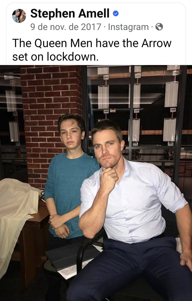 marabrazil2's tweet image. "Os homens Queen fecharam o set de #Arrow :) "
#StephenAmell 
#jackmoore
....
....