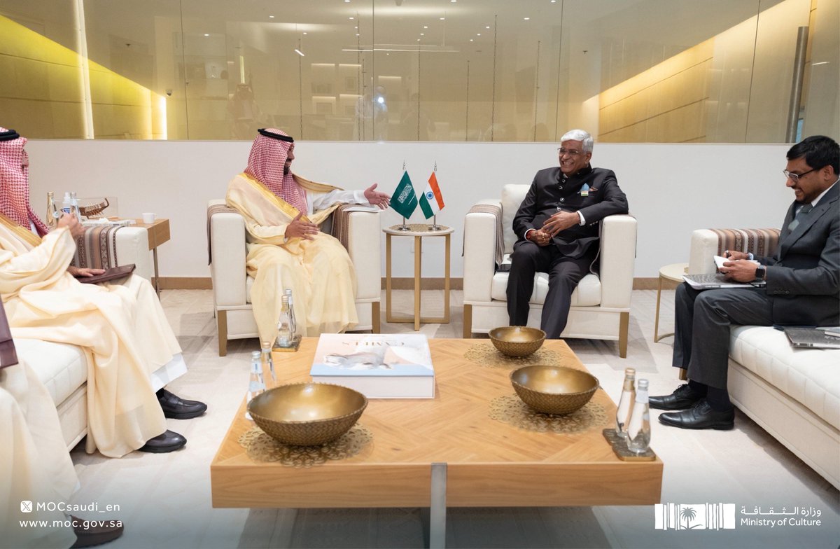 mocsaudi_en's tweet image. HH @BadrFAlSaud met with HE @gssjodhpur, Minister of Culture and Tourism, Government of India, to sign an MoU between the #SaudiMinistryOfCulture and the Ministry of Culture in India to further strengthen cooperation and cultural exchange between the two nations.
