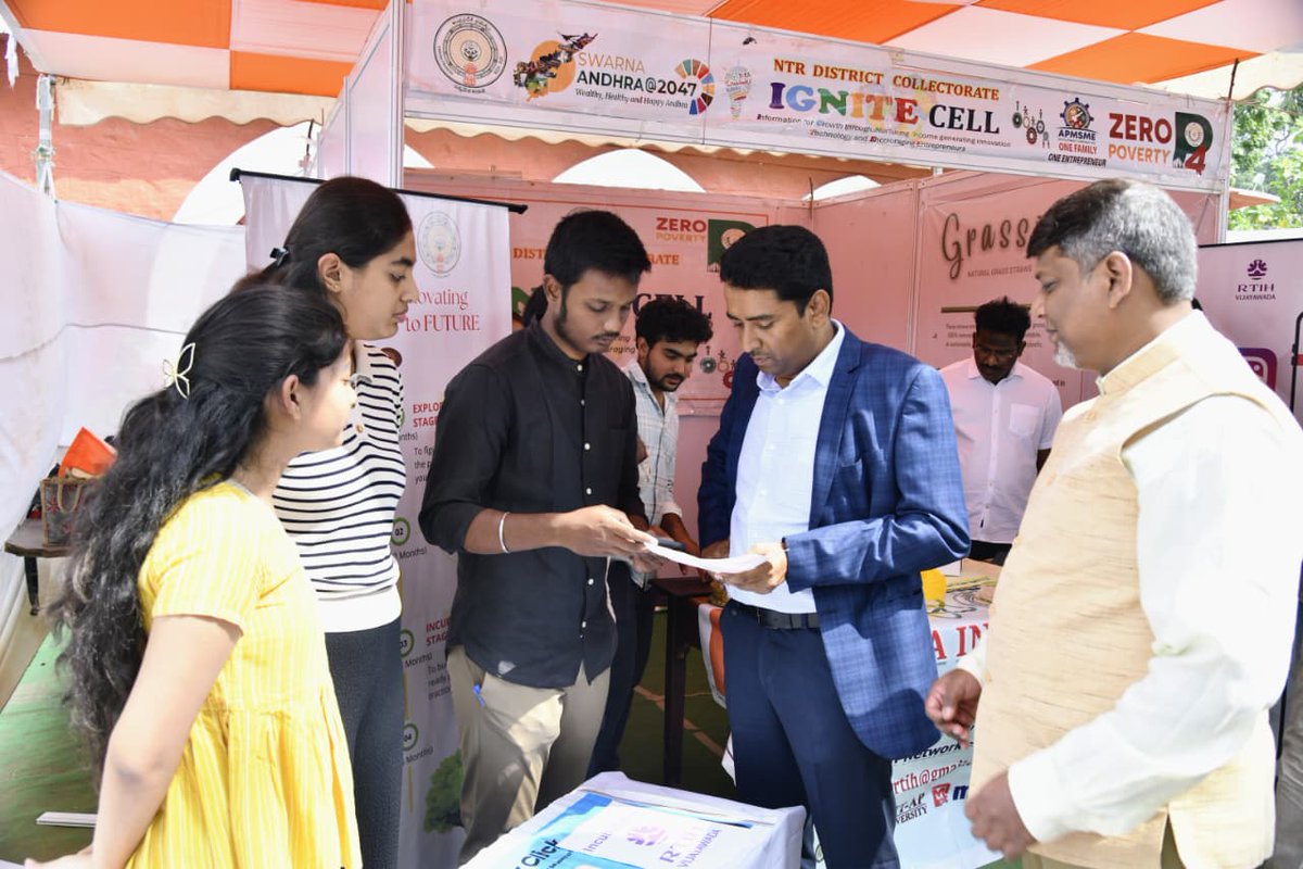Collectorntr's tweet photo. Date  : 10th Nov, 2025
Place : Collectorate, NTR District

NTR District Collector Dr. G. Lakshmisha IAS, on his #IgniteCell visit, setup by Ratan Tata Innovation Hub #RTIH_Vijayawada to empower young minds in fostering #innovation and creating awareness about #startup opportunities. Five startups showcased their business models, reflecting the spirit of innovation shaping the state’s future.

Officers attended : CEO, RTIH Vijayawada Hub & Others

#NTRDistrict #VijayawadaRTIH #YouthEmpowerment #InnovationEcosystem #StartupEcosystem #YoungInnovators #InspiringInnovation #TechForGood @apmsmedc  @AP_Skill  @ite_dept  @Industries_GoAP  @MIB_India  @PIB_India  @pibvijayawada  @IPR_AP