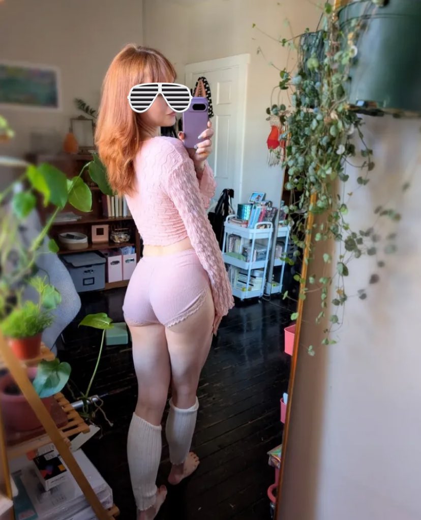 Bugunde boyleyim veee evde tekimm