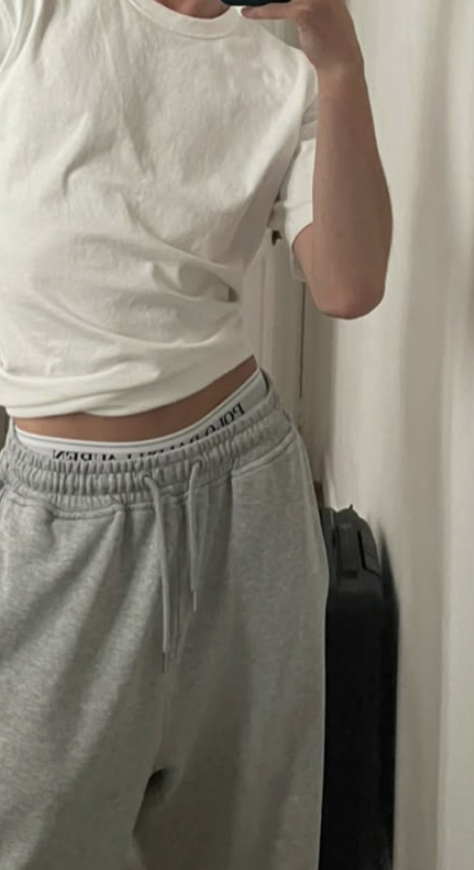 lewis_moni87637's tweet image. 07 

183/77/ ｐ23