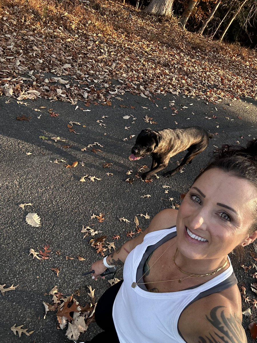 Whiskeytagofox's tweet image. Monday thoughts 
Giving the same energy back that you receive 
#KeepGoing