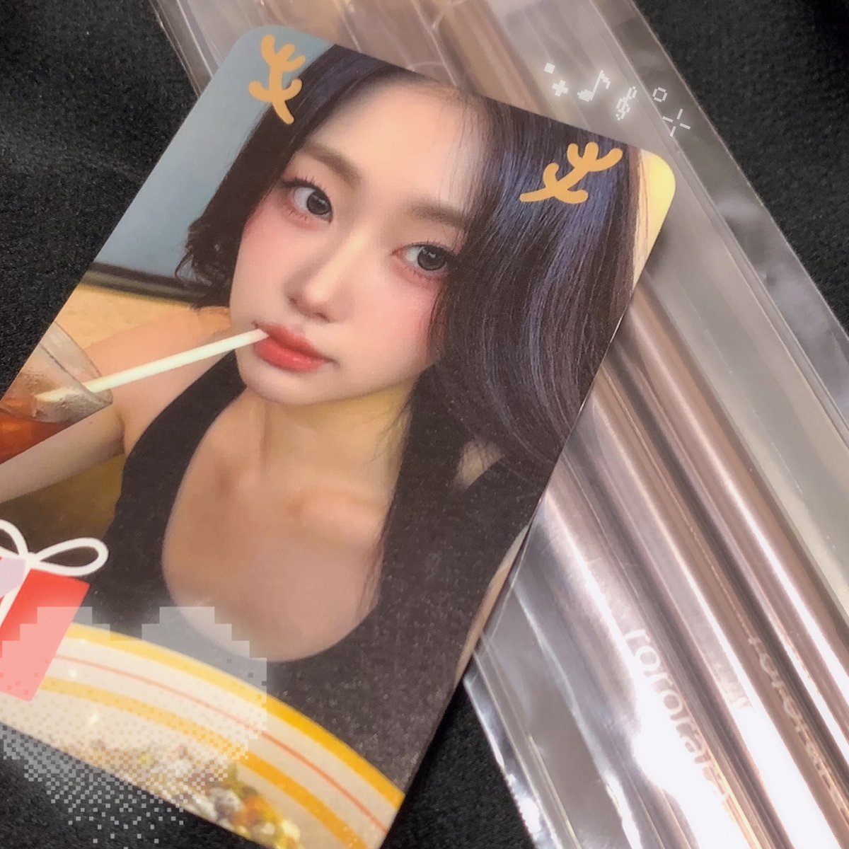 2mdLee's tweet photo. 세상제일천사 로로깅에게 로로라라 브러쉬를 선물받았어요💖아까워서 아직 사용은 안해봤지만 메이드바이로로깅이라면 뭐🤟🏻그리고 포카 메세지가 넘모 감동이에요 올해 저에게 이런 따뜻한 말을 해준 사람이 몇이나 될까 생각해봤어요
@rorobeauty_0 https://t.co/xedEQKimlN