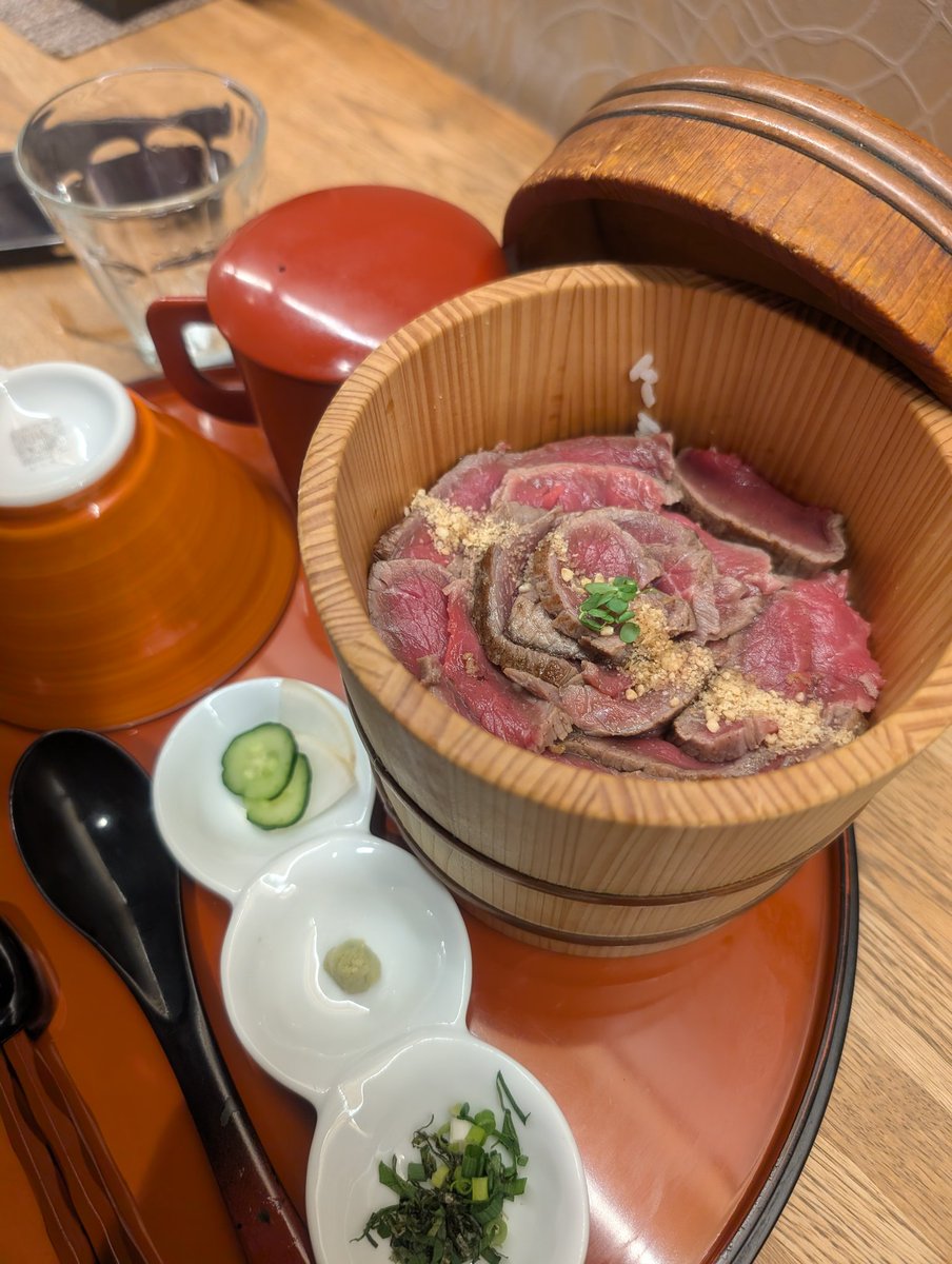 Gm, amazing sunrise and food 

Day 1 Japan 🫦🫡