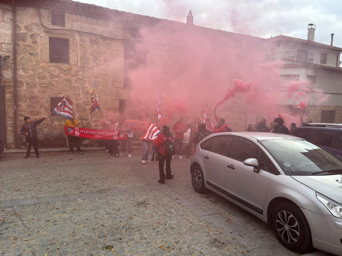 II ENCUENTRO INTERPEÑAS SERRANÍA DE CUENCA.
El pasado sábado se celebró la segunda edición de este entretenido evento, donde destacamos tanto dentro como fuera del campo, volviendo a demostrar que el Atleti es mucho más que una pasión, es una forma de vida.
♥️🤍♥️🤍♥️