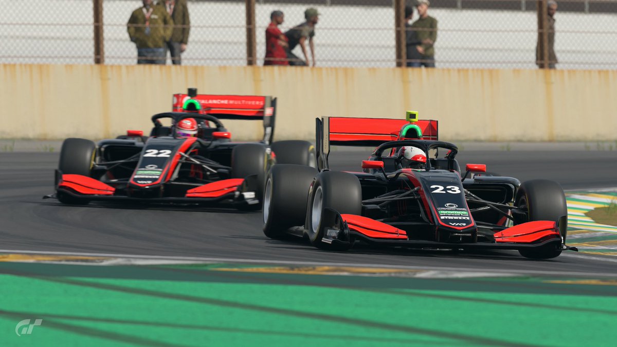 McLaren_VS_GT7's tweet photo. #F2vs_GT7 
Rd5 SAO PAULO GP
P3 #22 @Parado_X_Parado 
P4 #23 @Yamakazesan1936 
戦略とタイヤマネージメントが活き
22号車は6番手スタートから3位表彰台に23号車は9番手スタートから4番手にポジションを上げた。チームランキングも3位に浮上しチャンピオンの可能性も残した。 https://t.co/p5NR18Vk2v