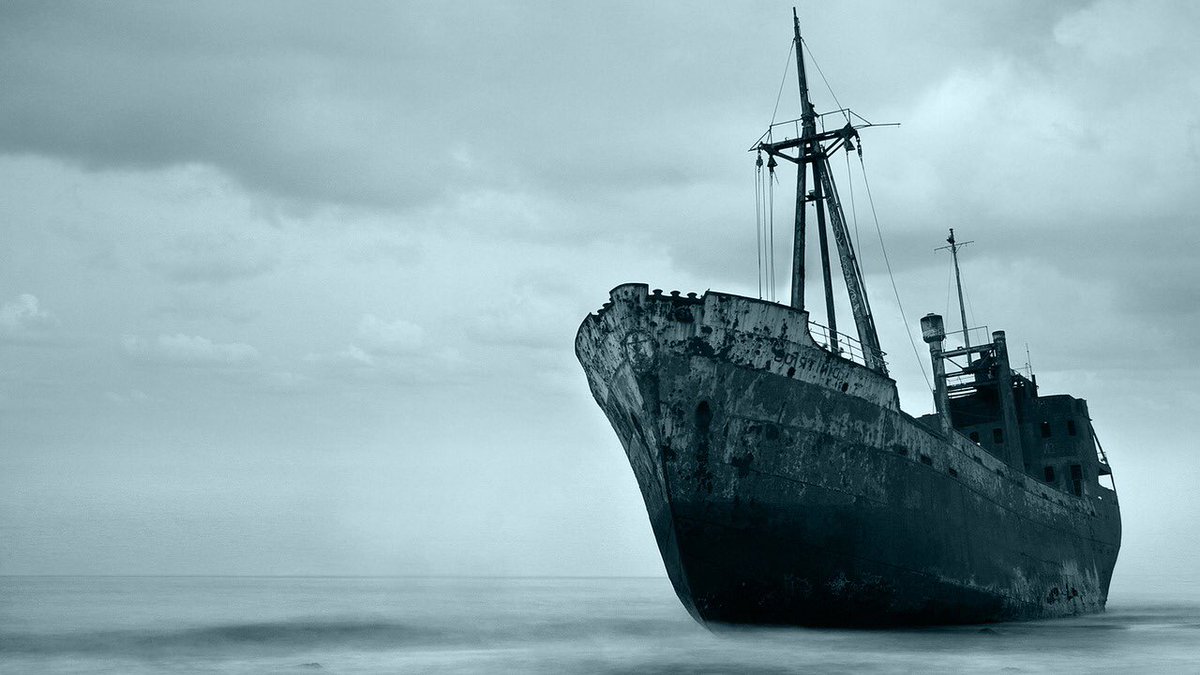 🎶”Standing in the middle of nowhere 
Wondering how to begin 
Lost between tomorrow and yesterday 
Between now and then”🎶- Ray Davies