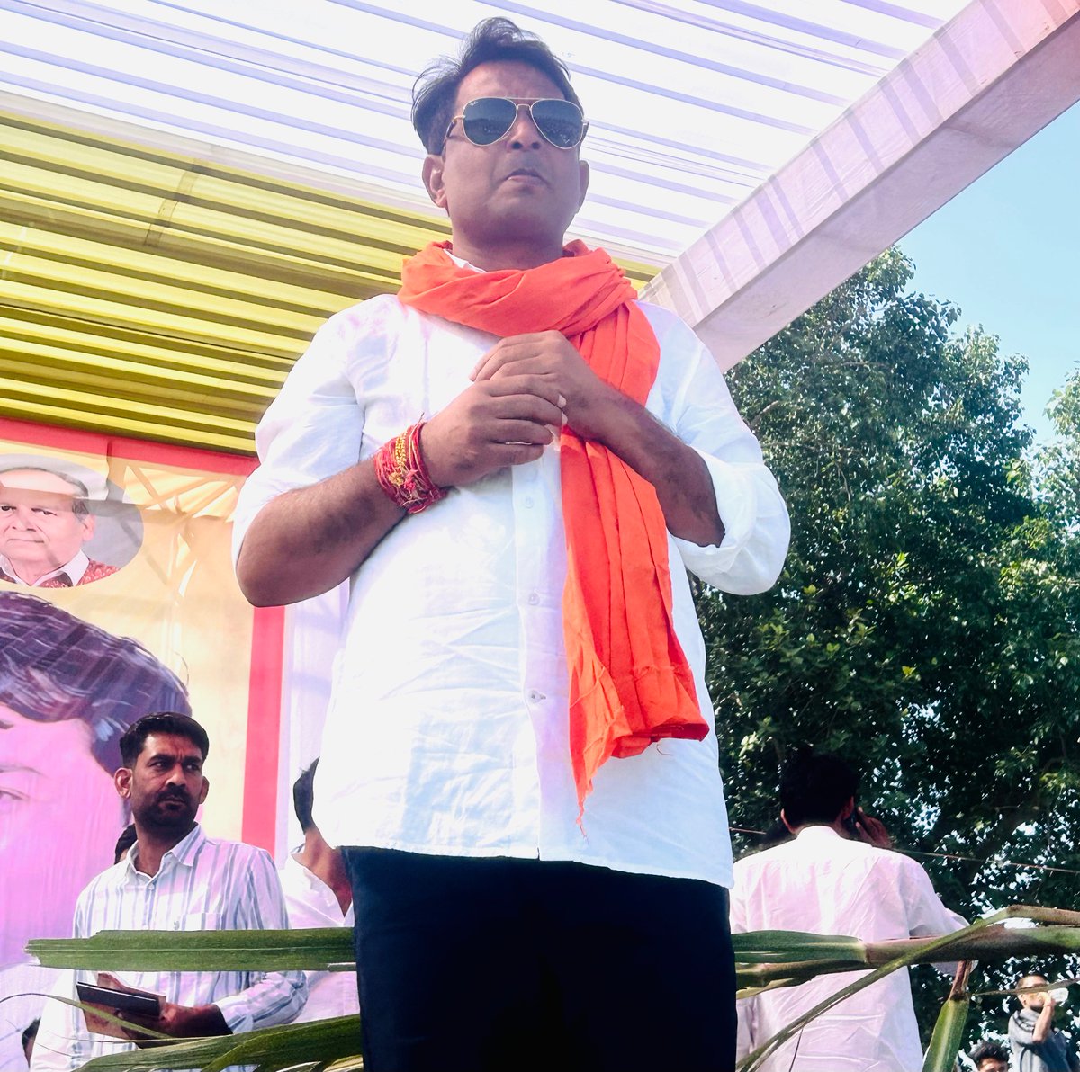 अंता-मांगरोल की जनता से निवेदन है कि कल अधिक से अधिक संख्या में नरेश भाई के पक्ष में मतदान करके विजयी बनायें.! इंक़लाब जिंदाबाद.!