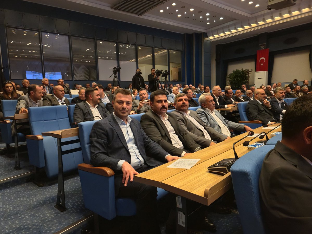 OYeniay's tweet photo. Kayseri Büyükşehir Belediyesi Kasım Ayı Meclis Toplantısında 96 Maddeyi Karara Bağladık, Alınan Kararların Şehrimiz ve Vatandaşlarımız için Hayırlara Vesile Olmasını Temenni Ederim.
#Kayseri https://t.co/L2Y5Y5Uoxg