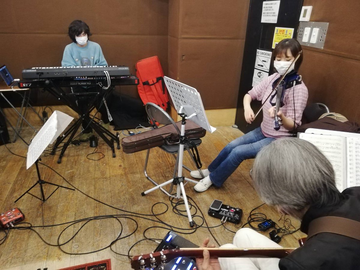 本日は11/24（月祝）エレアスワンマン
（DVD発売記念）に向けたリハ
次作アルバム1曲目用のハードな新曲を初合わせ。
ガッツあるインストプログレに仕上がりそうです👍
ライブまであと2週間！引き続きご予約受付中です。
どうぞよろしくお願いします‼asturias754.wixsite.com/eleas/event-20…