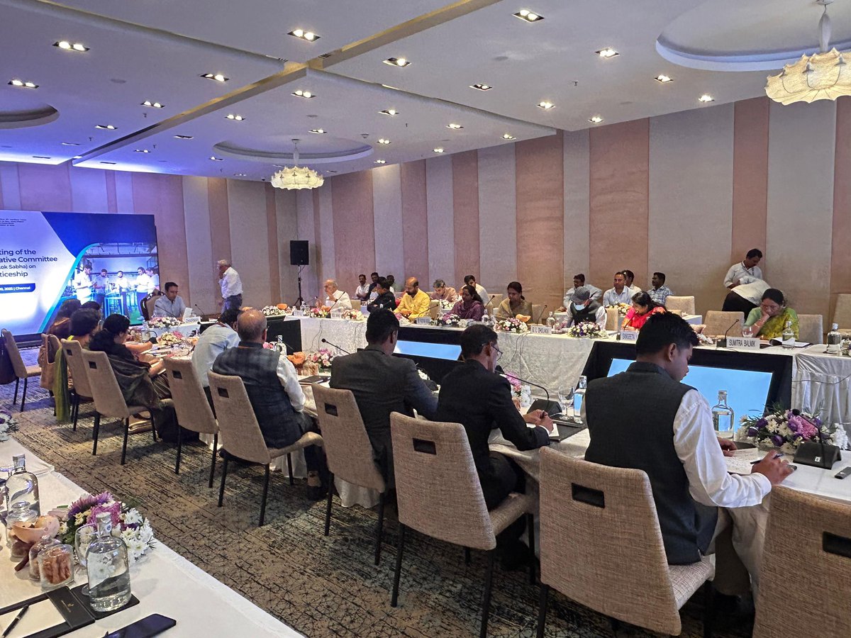 GovindLDholakia's tweet image. I had the privilege of attending the 13th consultative meeting for the Ministry of Skill Development and Entrepreneurship, chaired by Shri Jayant Chaudhary, Union Minister of State for #SkillDevelopment and Entrepreneurship for a very thoughtful discussion in #Chennai, the…