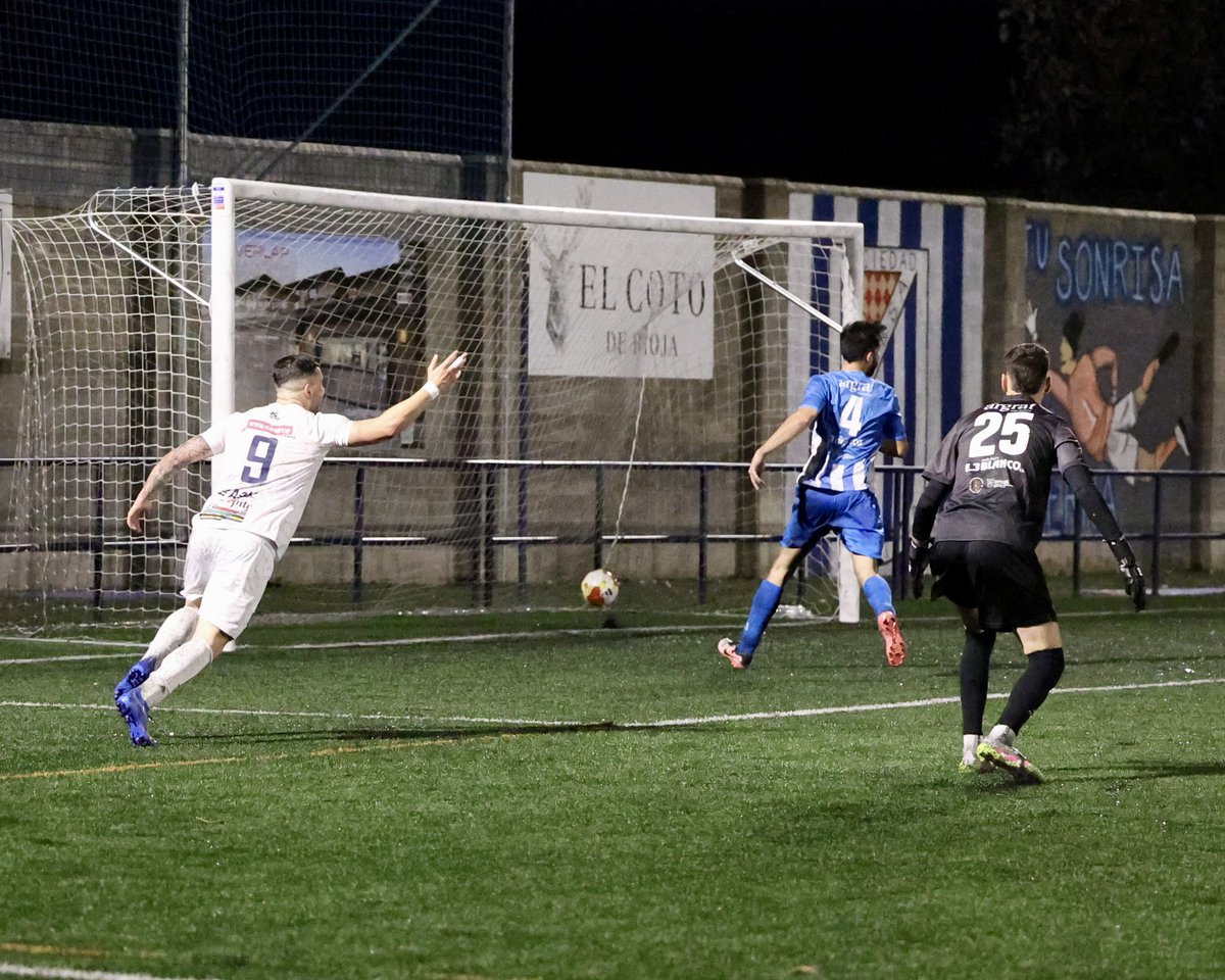 Victoria ante la <a href="/SDOyonesa/">SD Oyonesa</a>