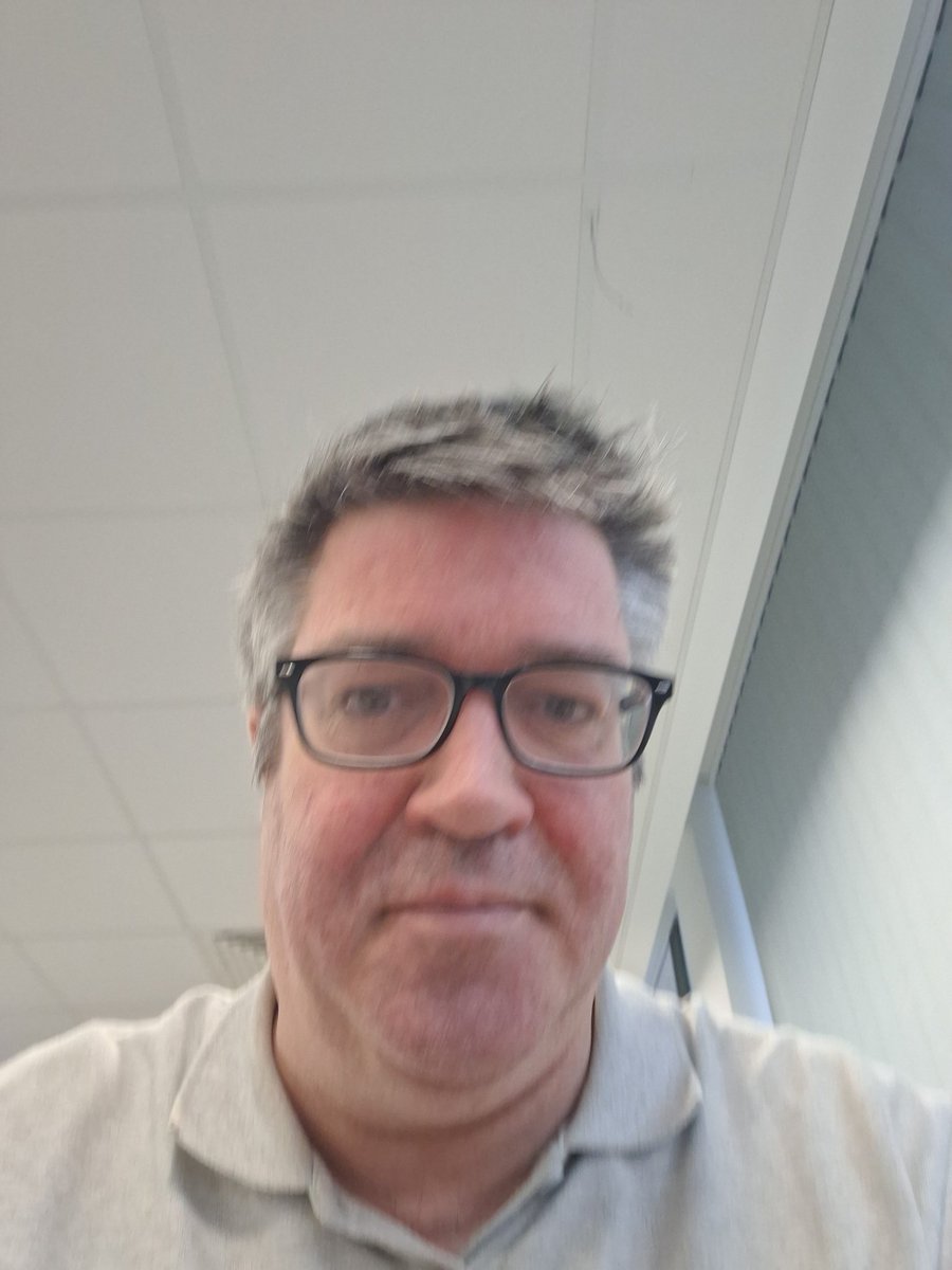 ManBertUK71's tweet image. Miserable wet day here and a busy morning to boot. Hope your Monday is set fair. Fingers crossed things calm down a little.