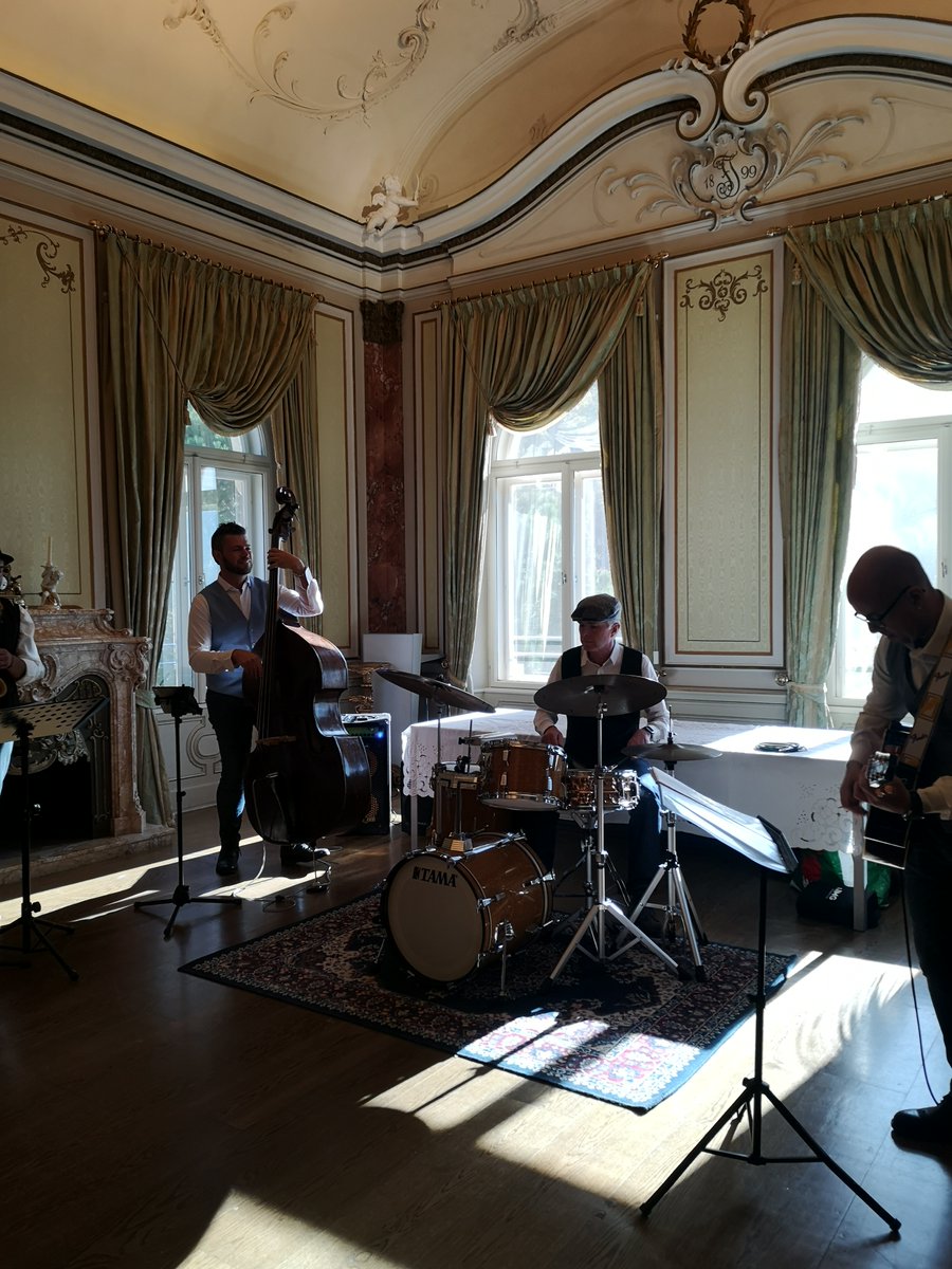 Touriseum's tweet image. Vintage Market
Ein Dankeschön an alle! Es war großartig, das Schloss so spannungsreich und voller Leben zum Abschluss der Saison 2025 wahrzunehmen!
Grazie a tutti! È stato bellissimo vedere il castello così animato e pieno di vita per la chiusura della stagione 2025!
#touriseum