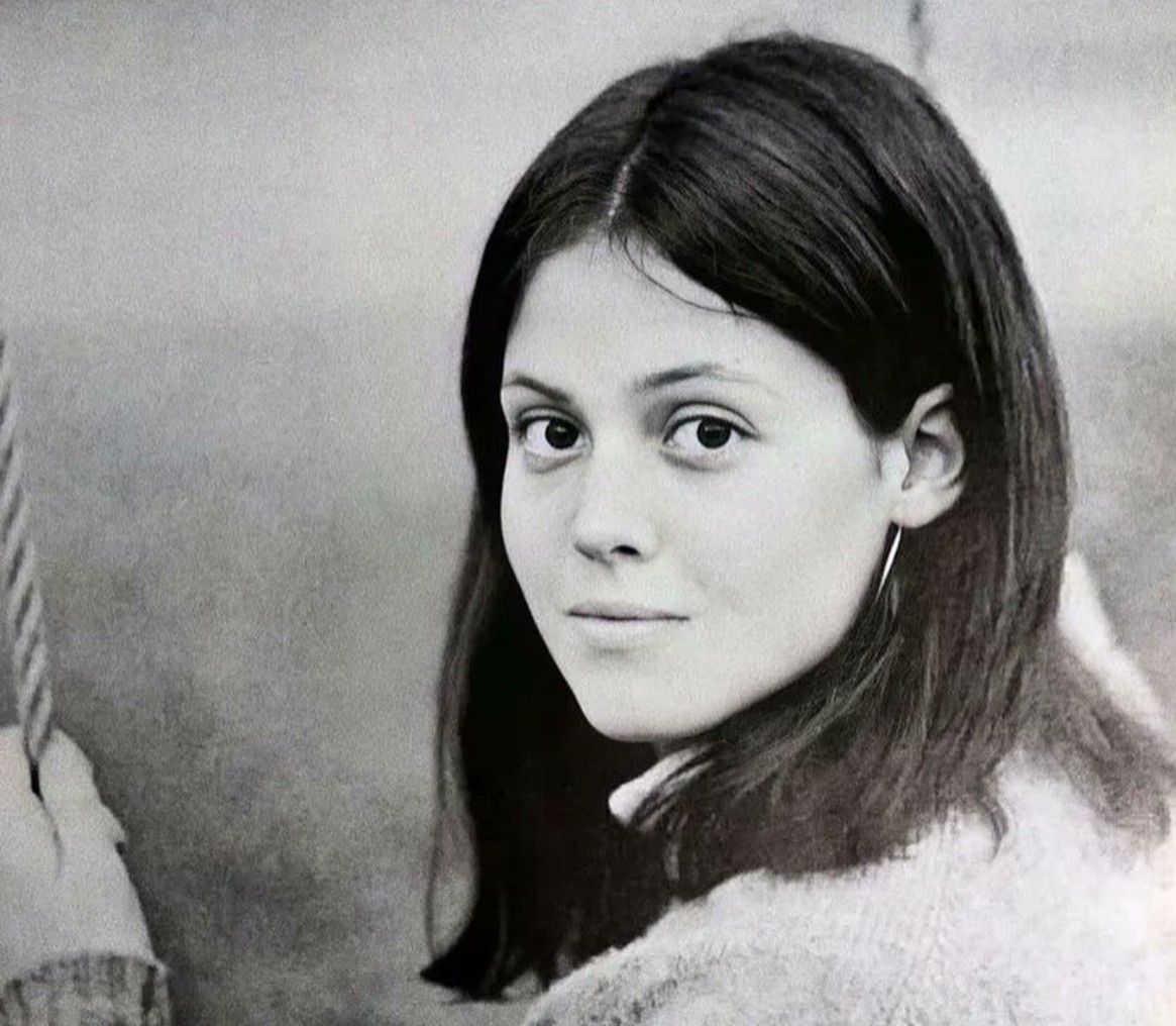 Passionissime's tweet image. Sigourney 🌹     #sigourneyweaver