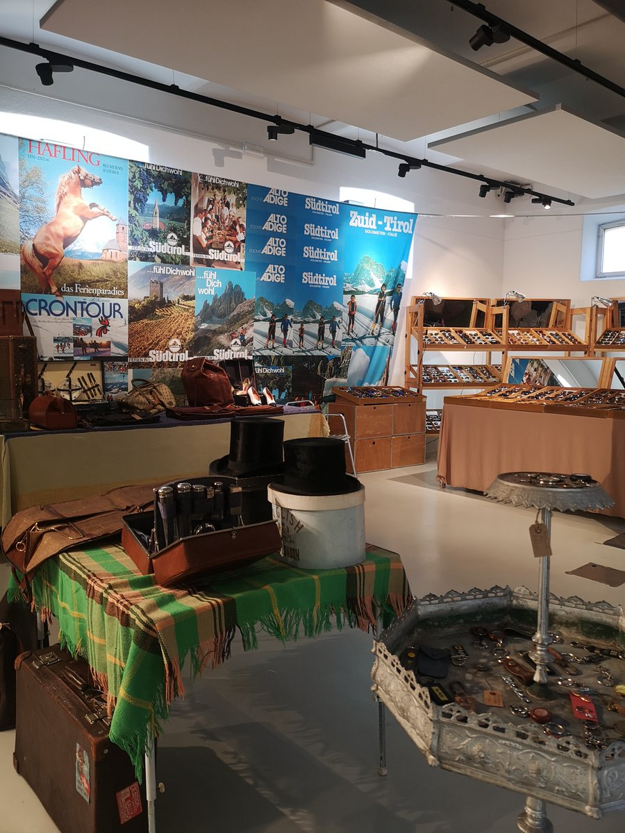 Touriseum's tweet image. Vintage Market
Ein Dankeschön an alle! Es war großartig, das Schloss so spannungsreich und voller Leben zum Abschluss der Saison 2025 wahrzunehmen!
Grazie a tutti! È stato bellissimo vedere il castello così animato e pieno di vita per la chiusura della stagione 2025!
#touriseum