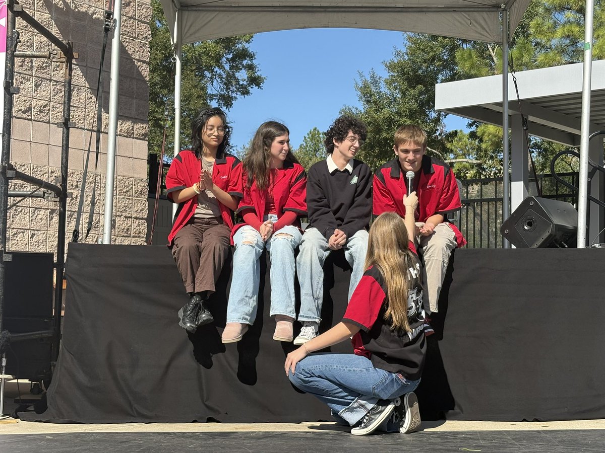 Improv had a great time preforming at the Children’s Festival yesterday! Come out on December 5th to see some more great improv!!