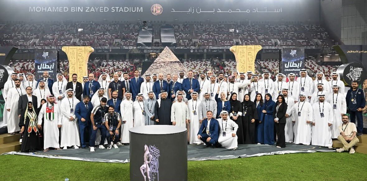 📸 كل الشكر والتقدير لرابطة المحترفين الإماراتية على التنظيم الرائع لحفل نهائي كأس السوبر المصري 🏆
كالعادة، اللمسة الجمالية والإبداع التنظيمي حاضرة في أداء رابطة الأندية 👏
🌟 كل التحية والتقدير لسعادة عبد الله ناصر الجنيبي، رئيس رابطة المحترفين الإماراتية،
ولكل فريق العمل