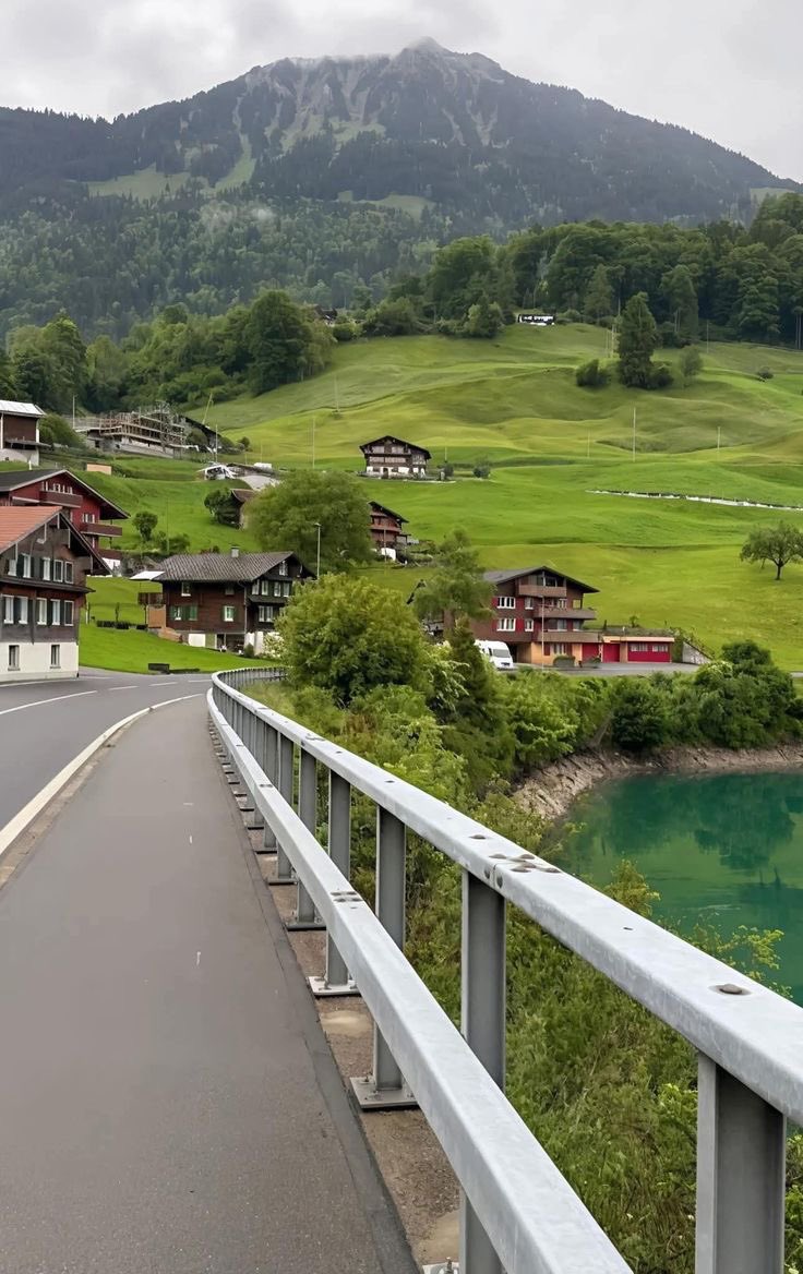 هانت باقي اسبوع 🤧ع الاجازة