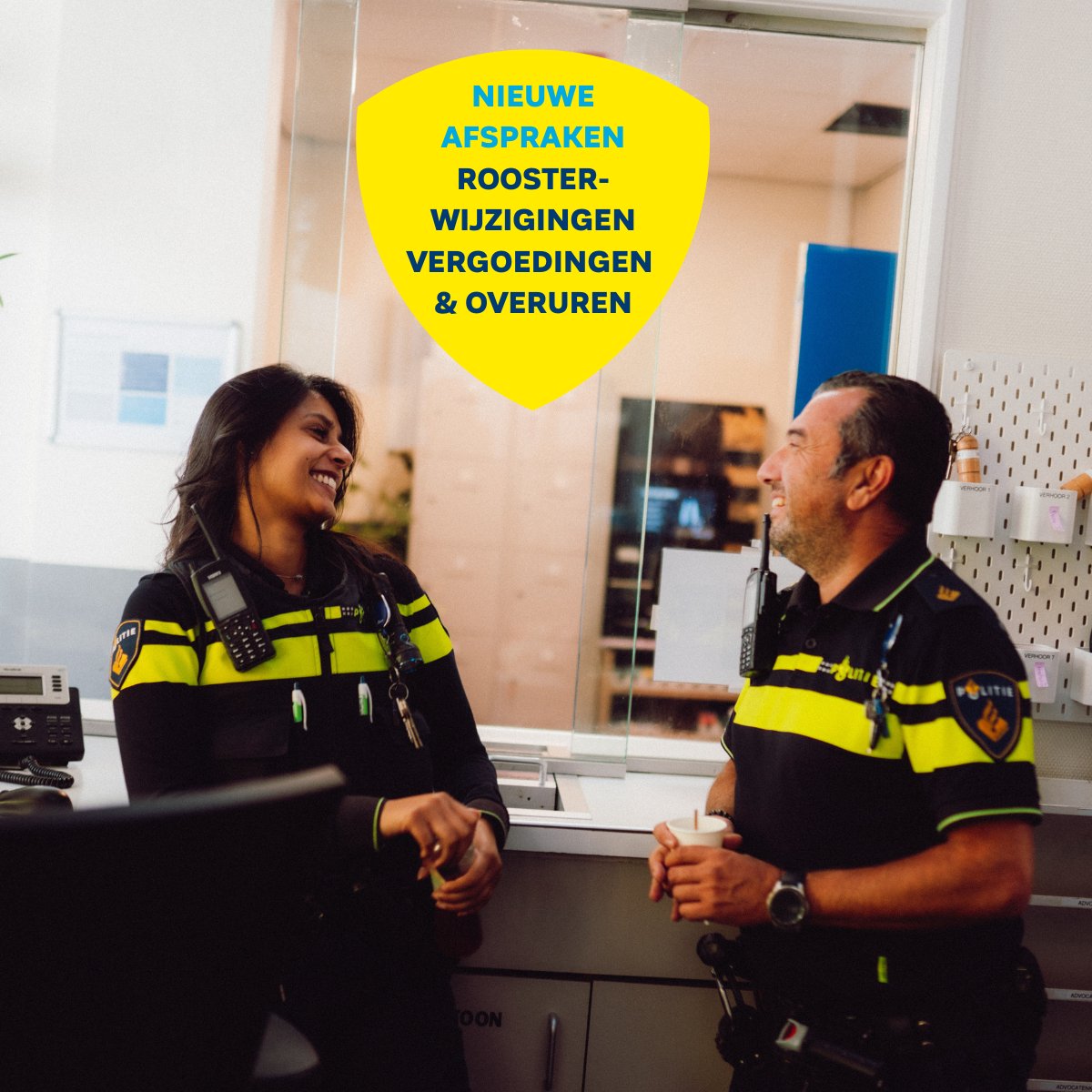 Per 1 nov 2025 zijn de aangepaste afspraken die de bonden en de werkgever hebben gemaakt over o.a. de verschuivingsvergoeding, cao-compensatie en overwerk officieel van kracht.  Lees wat er precies verandert én wat dat betekent voor jou in de praktijk.

politiebond.nl/vergoedingen-v…