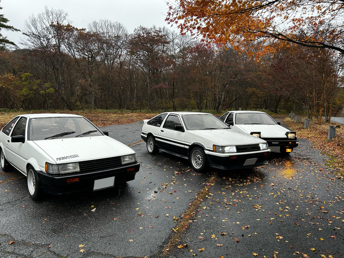 ri86lev's tweet photo. 紅葉を見に榛名へ🍁 秋の色に癒されました！ 新しく知り合った方々 皆さんいい人でした^^ なにげに イニD車両被らなかったのすごい笑 https://t.co/cb2EK9pVCc