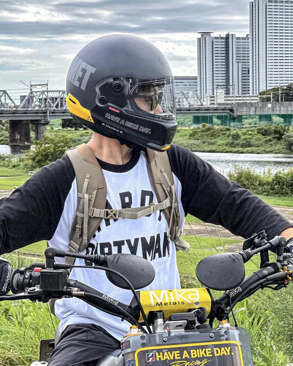 nobtree's tweet photo. ARAI HELMET
RAPIDE-NEO HAVE A BIKE DAY.
color : Charcoal Black / Desert Sand
#AraiHelmet @araihelmetjapan
#RapideNeo
#HaveABikeDay. @HABDmotoart
#RapideNeoHABD https://t.co/BpN7kp6qi1