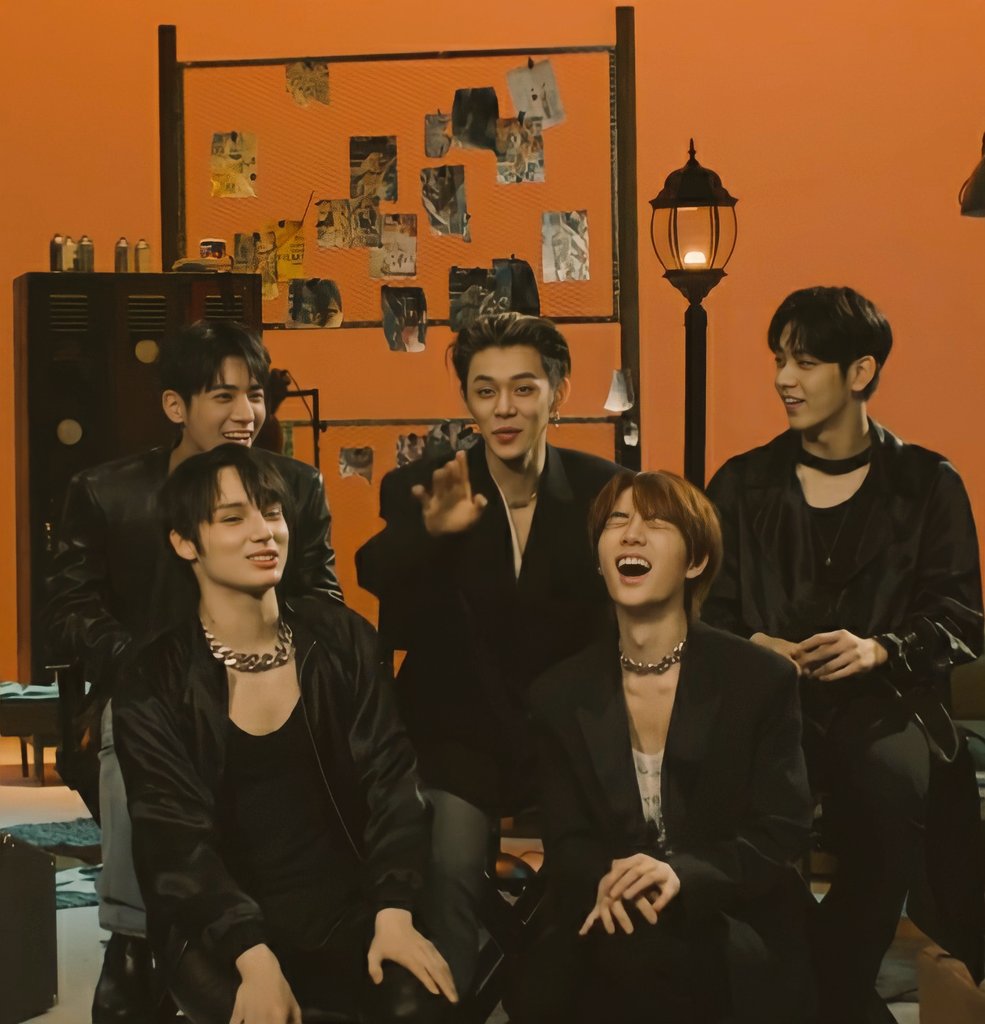 I vote for #tomorrowxtogether on #2025MAMAVOTE