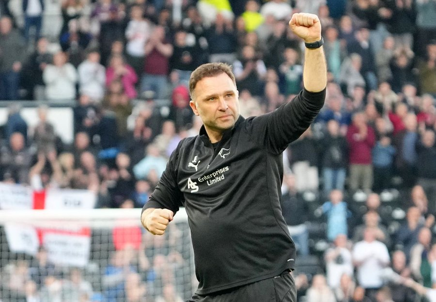 Second Tier podcast tweet media