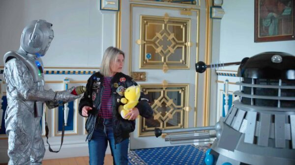 DoctorWhoPN's tweet photo. Ace rescues ‘Doctor Pudsey’ in Doctor Who Children in Need sketch. See replies. https://t.co/5y4ozZdlO1
