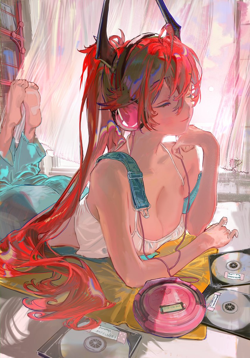 a nostalgic melody makes you remember the good old days🍀

#NIKKE3rdAnniversary #NIKKE #NIKKEfanart #Redhood