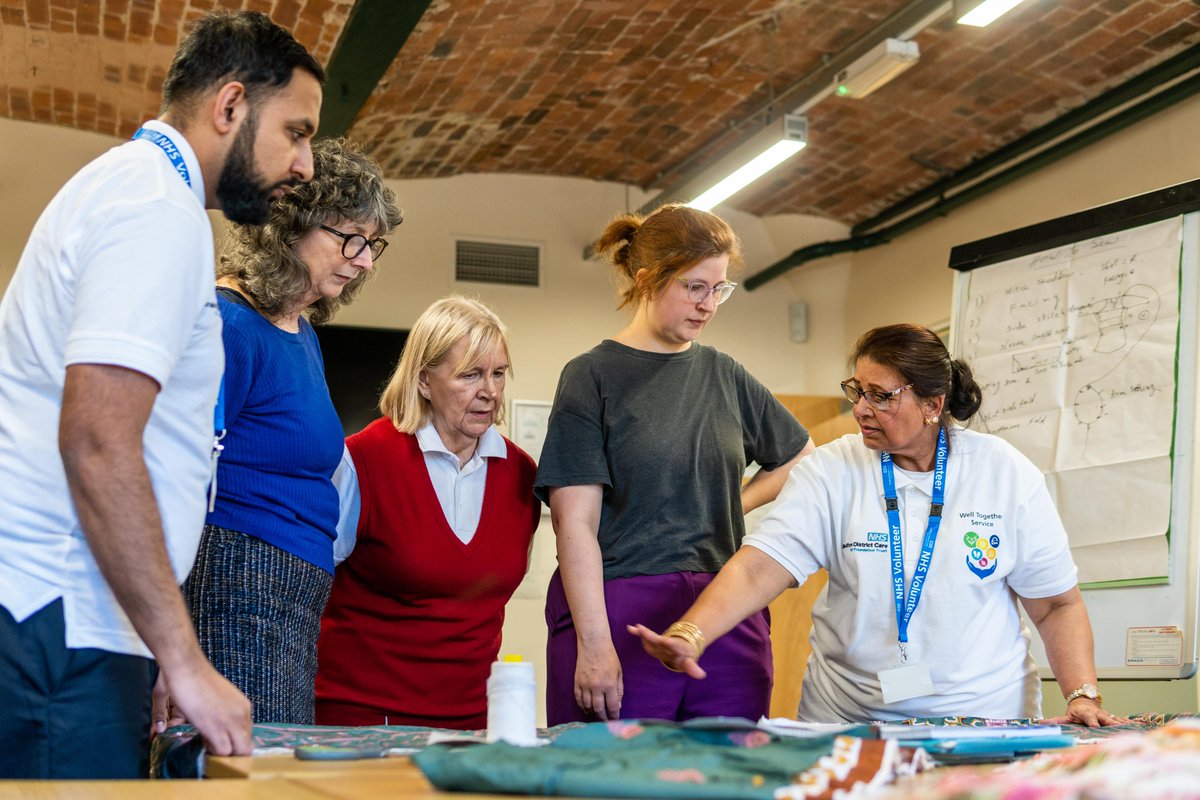 help_force's tweet image. On World Kindness Day we celebrate the kindness of volunteers who are helping to transform care by supporting staff and patients helping them to wait well and recover well! #WorldKindnessDay