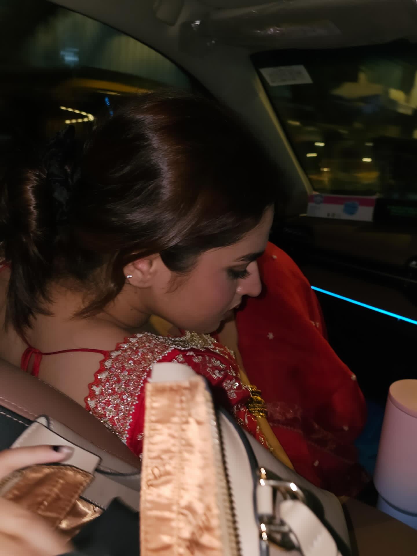 G5ZVd8FbUAAG3Md?format=jpg&name=large