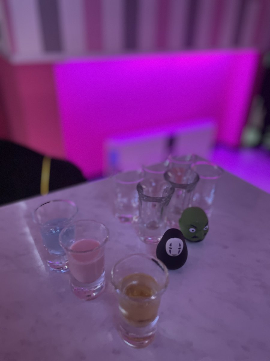 ccc_mZz's tweet photo. 10月1週目❣️しぐれ様の卓で謎ゲーをしていつも通りバカ飲みしたり😻スイマー好きのかわいーお姉さん💘と朝まで銀魂のお話やカラオケで盛り上がったり😻お久しぶりのお兄さんが会いに来てくれて♩たくさんお話したり♩😻遠隔もプレゼントもたくさん頂いたー＞ω＜感謝ですo(TωT)o♥️ https://t.co/gDLco7hNAt