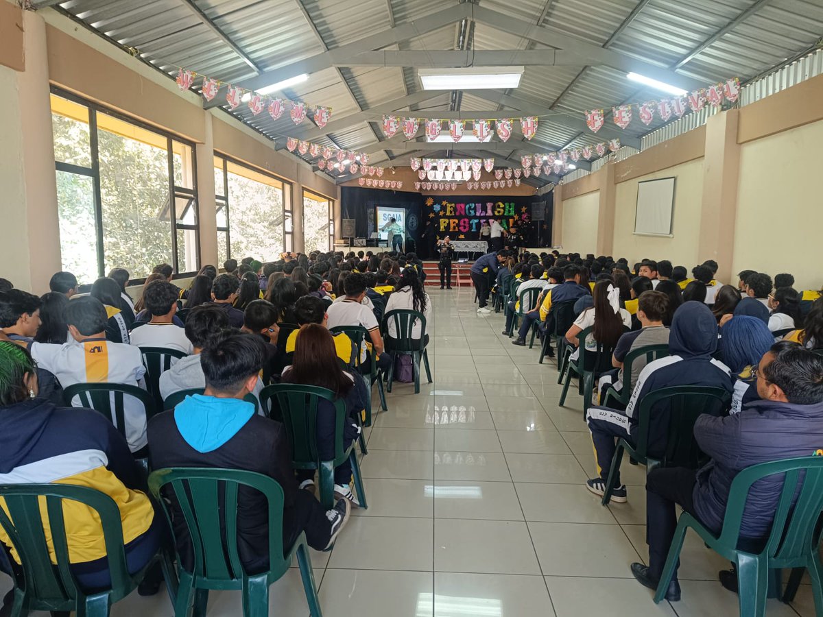 secretariasvet's tweet image. 💻 En San Pedro Sacatepéquez, San Marcos, compartimos con 250 adolescentes del Colegio Santa Ana una charla sobre ciberdelitos y sus consecuencias.

Con apoyo de la UPCV y PNC, promovemos el uso responsable y seguro de la tecnología. 💜

#SVET #Prevención #ModoDigital #SanMarcos