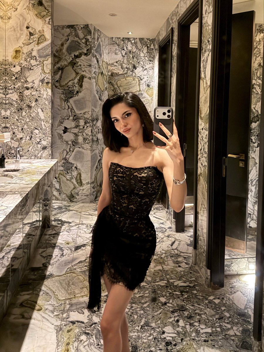 Aynaz jafari tweet media