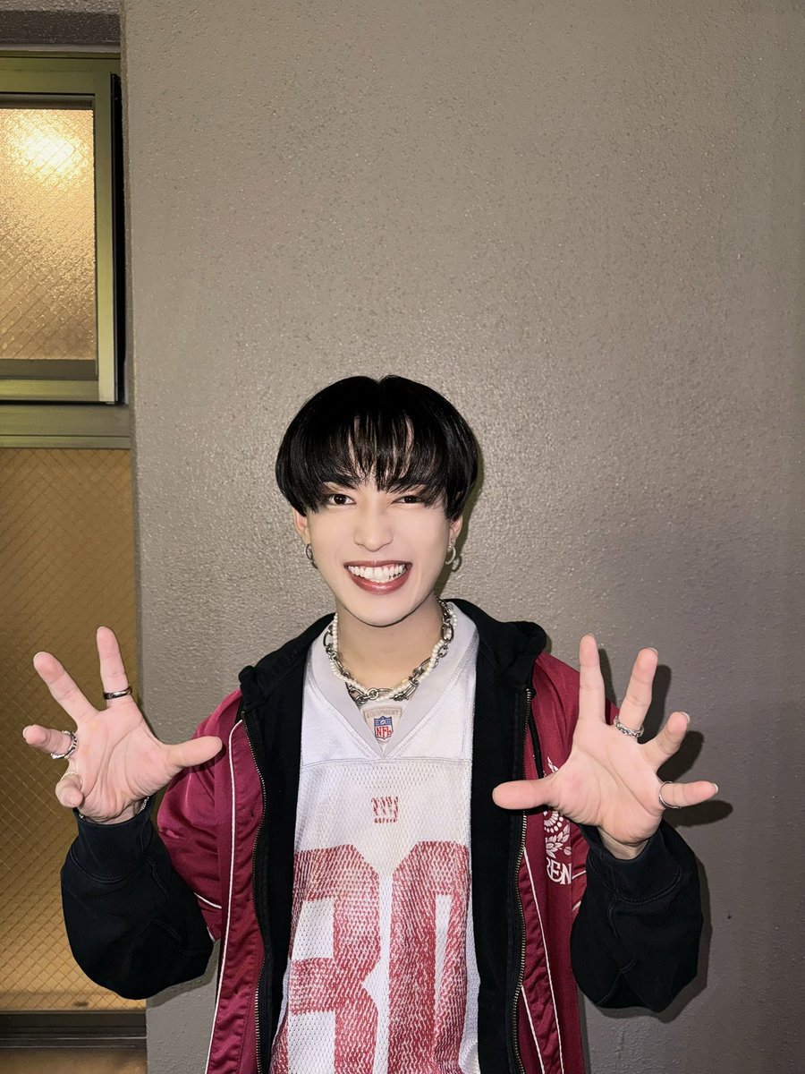 njs_shuta's tweet image. palm up!
ありがとうございました🔥

pick up artistに選んでいただきました😭
とても光栄な事ですし、しっかりぶっかませた👊🏻
コラボもすごく楽しかったです🎤
ありがとうございました🙇🏻‍♂️

今日も幸せな1日だった😌

次回のLIVEも今日を越える。

あ、髪切ったよ😆

#NJS #NEWJPNSWING #森重秀太