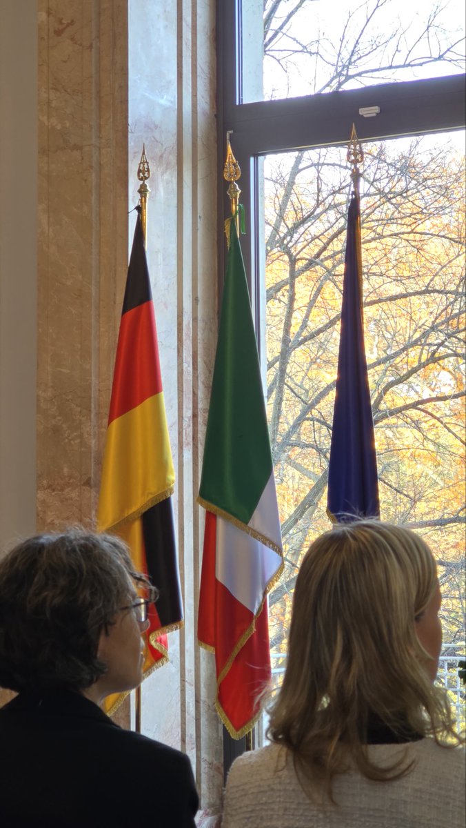 qudsi_biologist's tweet photo. تشرفت بتلبية دعوة سفارة @ItalyinGermany في برلين لحضور حفل الاستقبال وتناول الغداء، وذلك في أجواء مفعمة بالحوار الثقافي وتبادل الخبرات بين المبدعين والباحثين من مختلف الدول.تجربة ثرية أعتز بها، تعكس روح التواصل والتقدير المتبادل بين الشعوب. https://t.co/hCW1oC0apJ