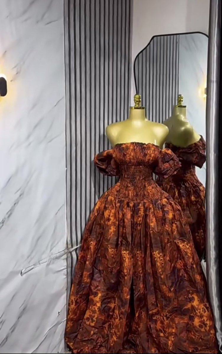 RESTOCKED ✅ 

Smokey gown 
Size : 6-18
Location : Abuja 
Price 12k
PLS RT 🙏🏾