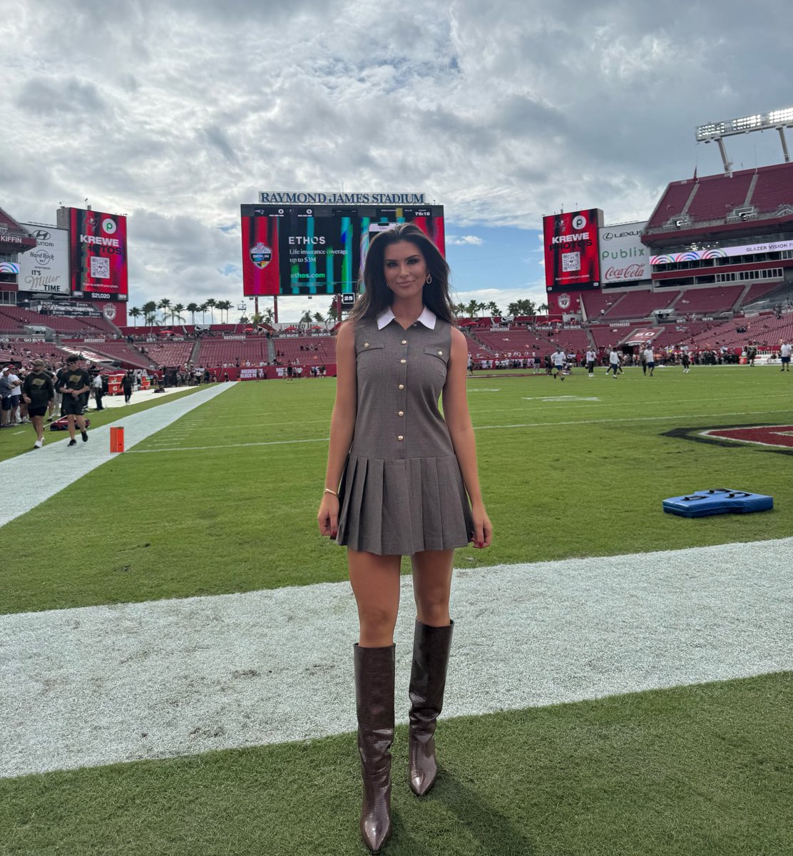 AileenHnatiuk's tweet image. Week 10 🏈 #Bucs #Patriots #NFL