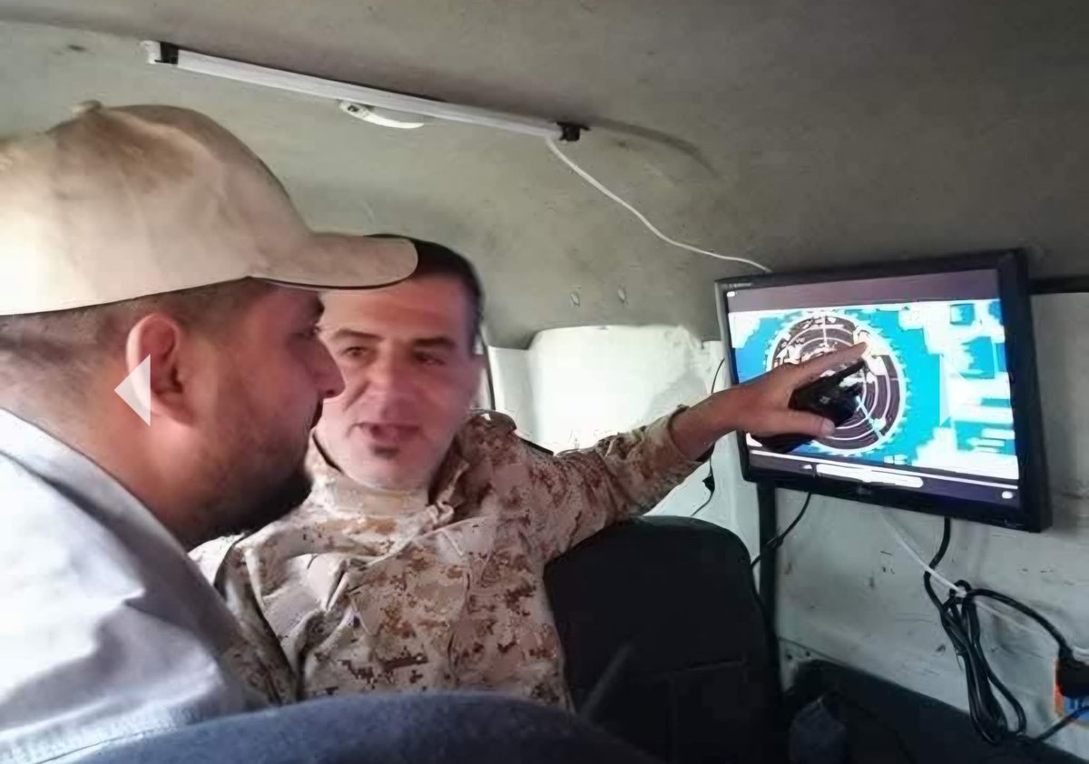 #اللاذقية 
الأمن الداخلي يلقي القبض على الشبيـ.ـح قائد مايسمى لواء القدس في الساحل  العقيد "شادي عدنان أغا"المنحدر من حي الرمل الجنوبي في اللاذقية.
الأغا كان يعمل ضمن لواء القدس التابع لإيران، وهو من أقارب قائد لواء القدس محمد السعيد ومقرّب من العميد غياث دلة في عهد النظام البائد