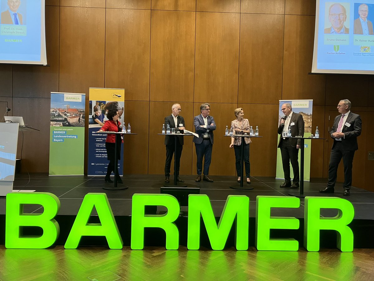 Gesundheitsversorgung im internationalen Vergleich Deutschland, Österreich, Schweiz am Beispiel von Felix, 43 Jahre, Fliesenleger mit Knieschmerzen nach einer Bergtour diskutieren die Experten bei der Gesundheitskonferenz der BARMER Bayern und BaWü in Lindau  diskutiert.